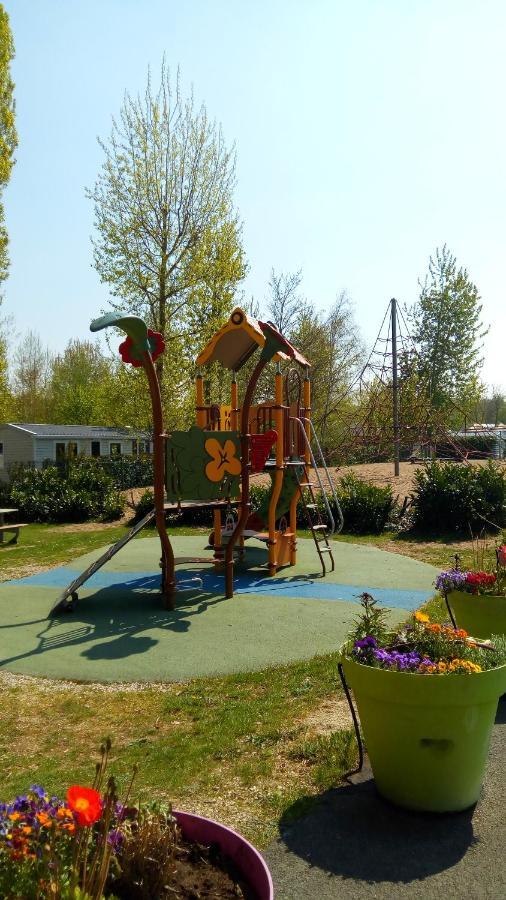 Mobilhome Familial Onzain Exterior photo